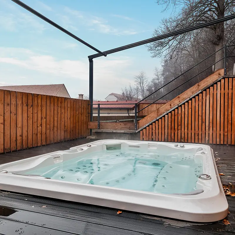 Chalupa u Rašovských - venkovní vířivka